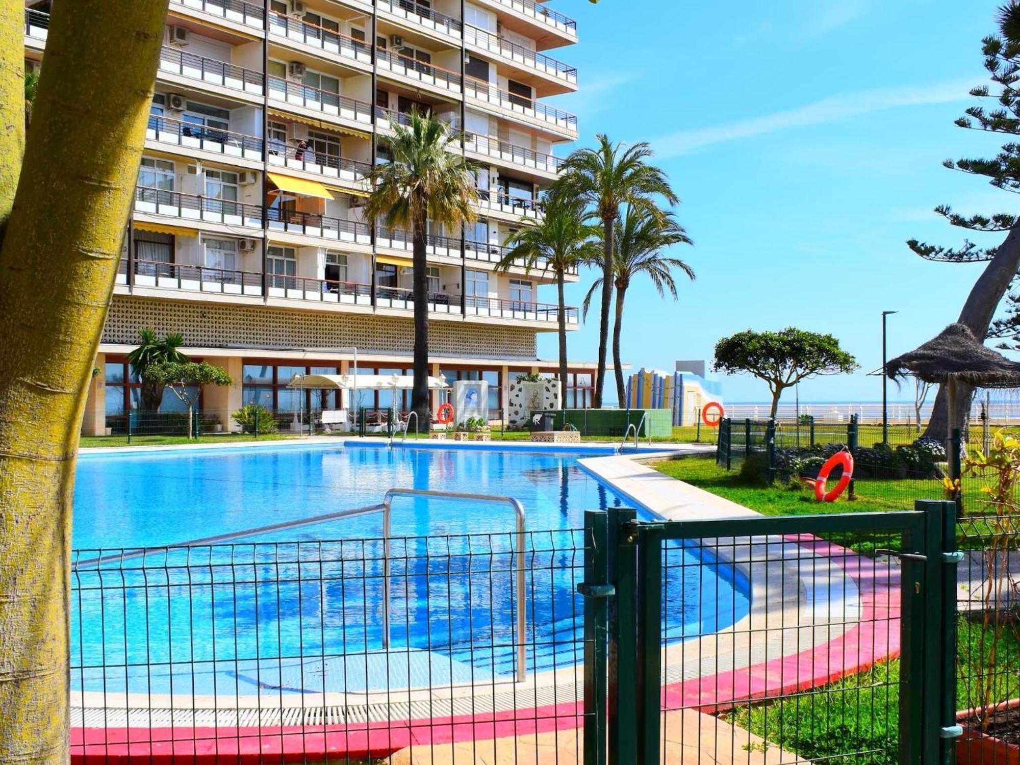 Luminoso Estudio En Castillo Santa Clara Torremolinos Exterior photo